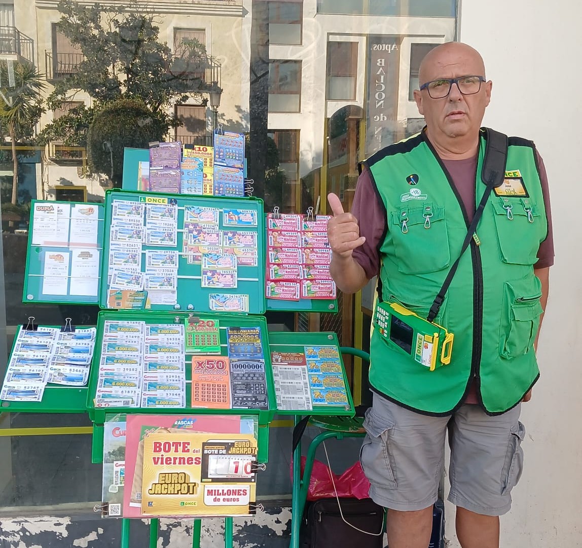 José Manuel Pereira en su punto de venta