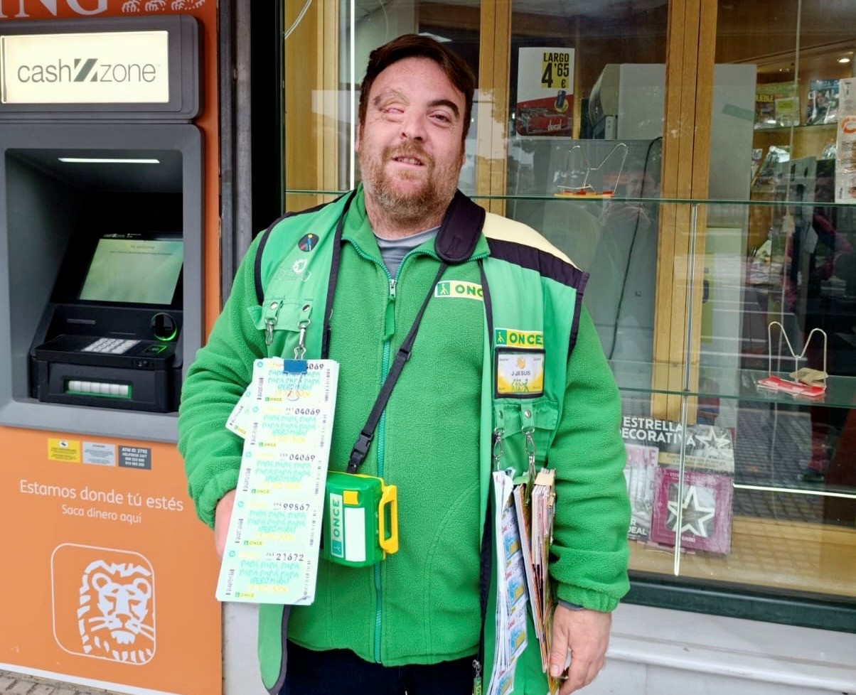 Juan Jesús Melero, vendedor de la ONCE en Bormujos