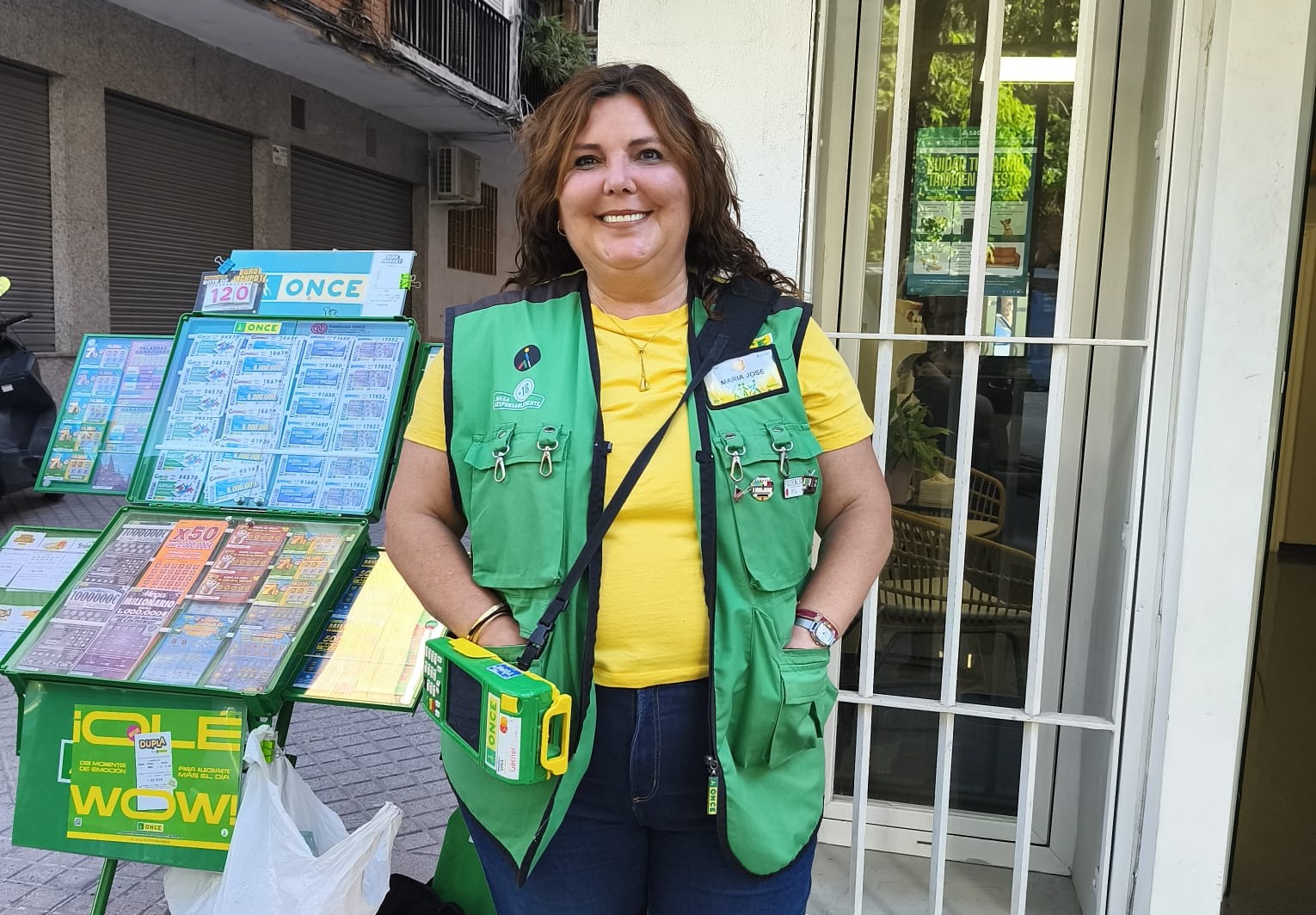 MAría josé cendrero en su puesto de trabajo