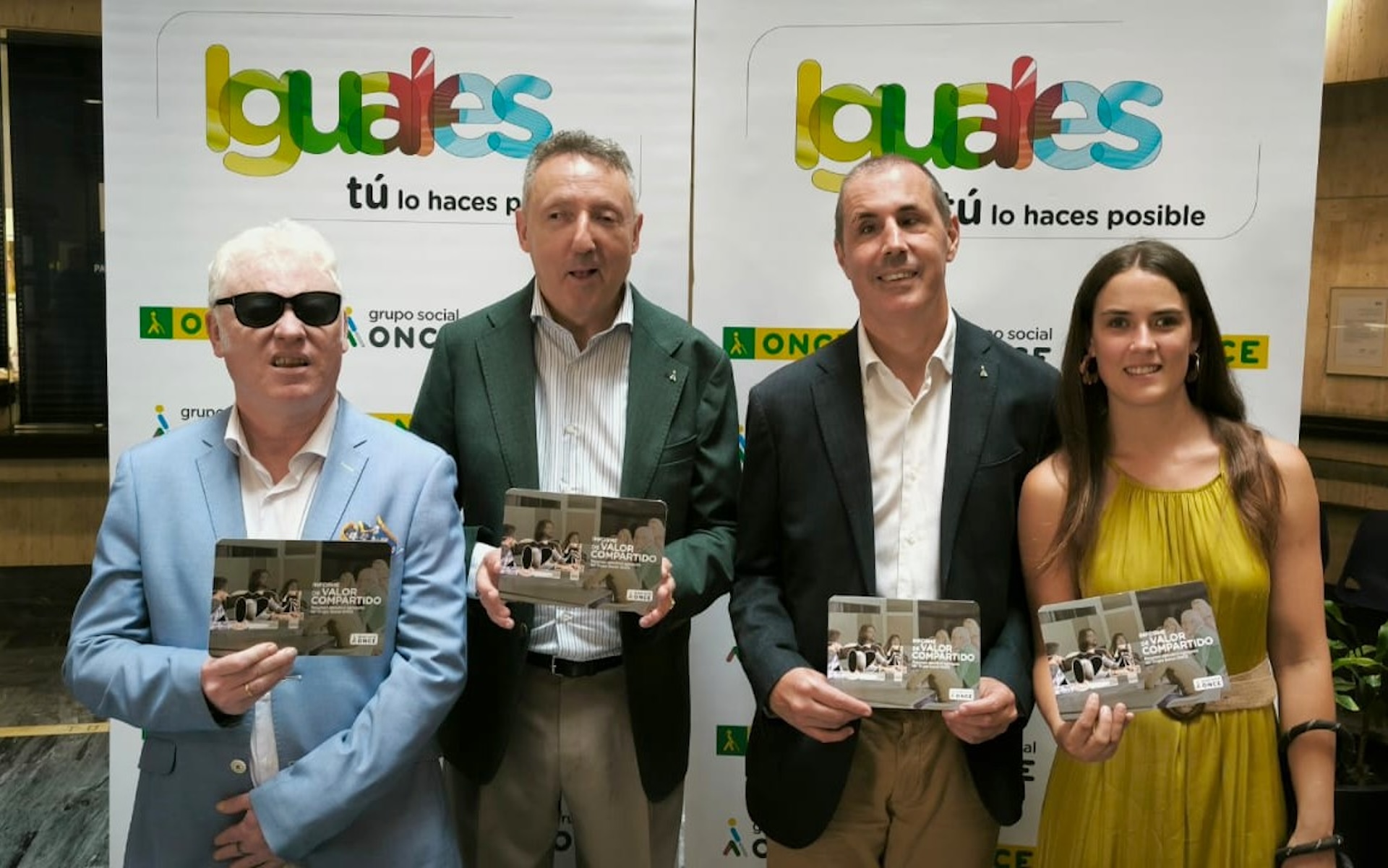 foto de familia de la presentación