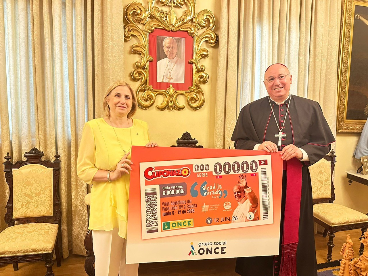 Carmen Aguilera y el Obispo de Guadix