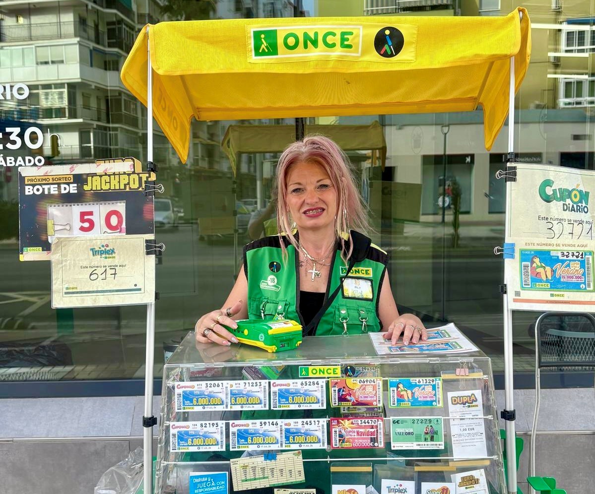 Pilar Caballero, vendedora de la ONCE en Málaga