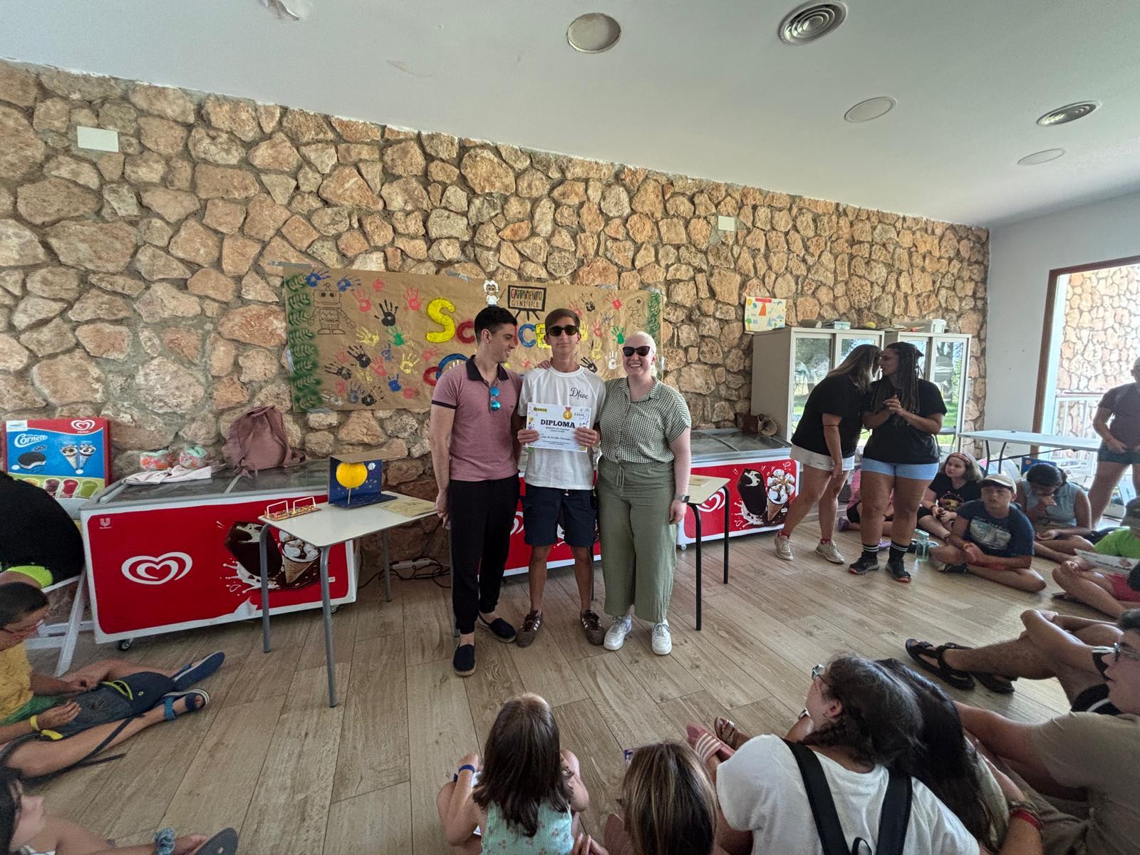 Los alumnos, en su concurso CIENCIA ON