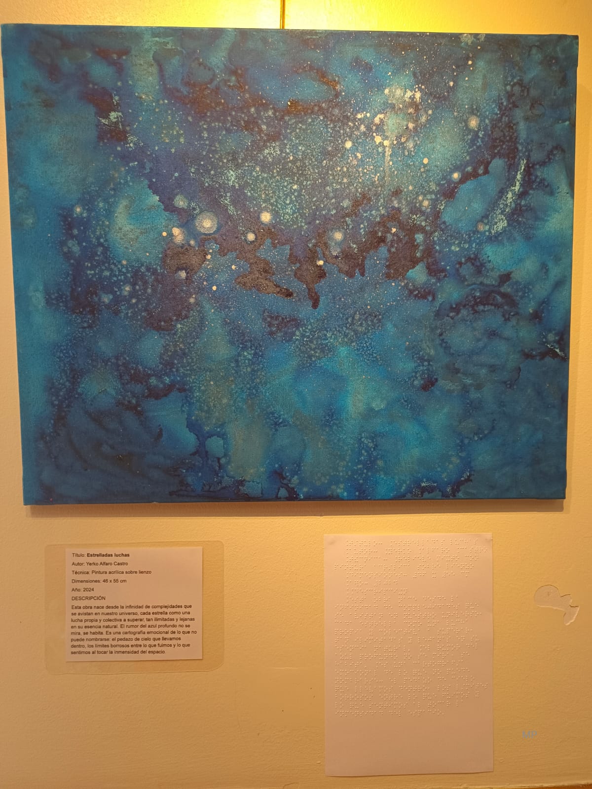 Una de las obras de Yerko, azul